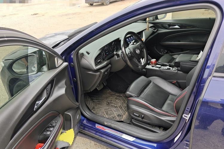 Used Buick Regal 2021 GS 28T Elite Model Driver Seat
