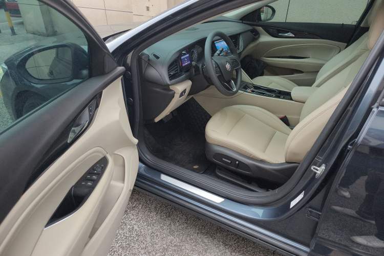 Used Buick Regal 2021 552T Elite Edition Driver Seat