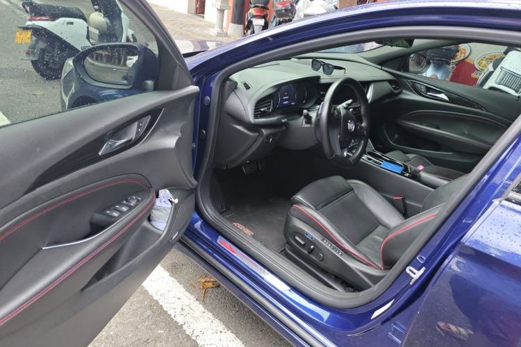 Used Buick Regal 2021 GS 28T Prestige Model Driver Seat