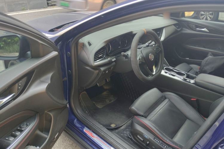 Used Buick Regal 2021 GS 28T Prestige Model Driver Seat