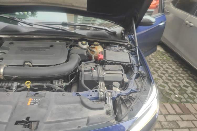 Used Buick Regal 2021 GS 28T Prestige Model Engine Bay Left