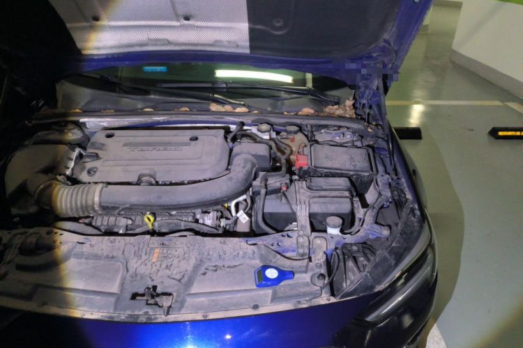 Used Buick Regal 2021 GS 28T Prestige Model Engine Bay Left