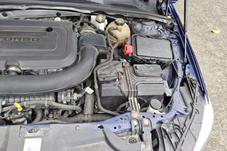 Used Buick Regal 2021 GS 28T Prestige Model Engine Bay Left