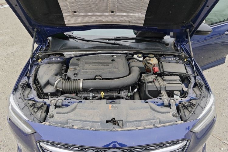 Used Buick Regal 2021 GS 28T Elite Model Engine Bay