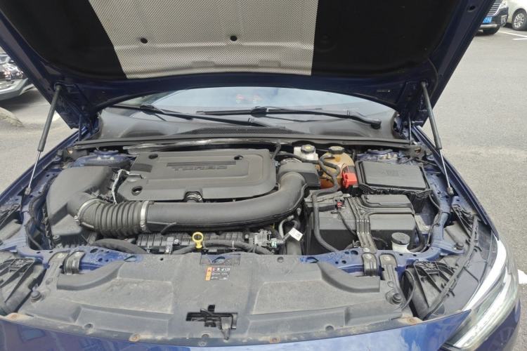 Used Buick Regal 2021 GS 28T Elite Model Engine Bay