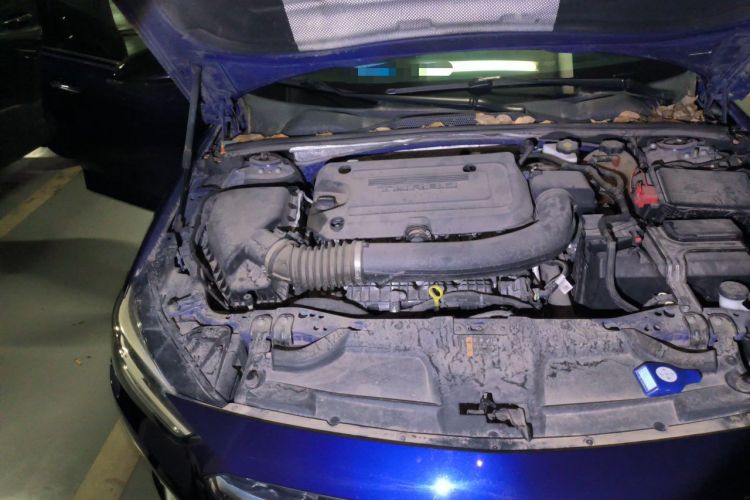Used Buick Regal 2021 GS 28T Prestige Model Engine Bay Right