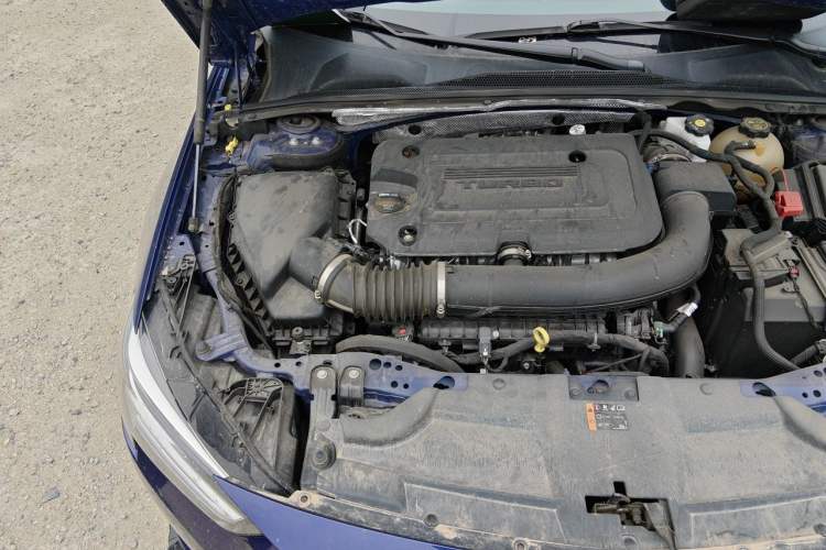 Used Buick Regal 2021 GS 28T Elite Model Engine Bay Right