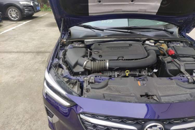 Used Buick Regal 2021 GS 28T Elite Model Engine Bay Right