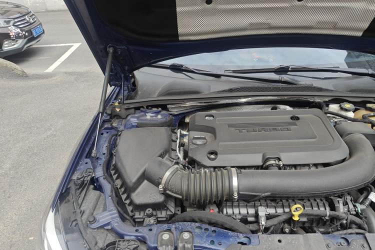 Used Buick Regal 2021 GS 28T Elite Model Engine Bay Right
