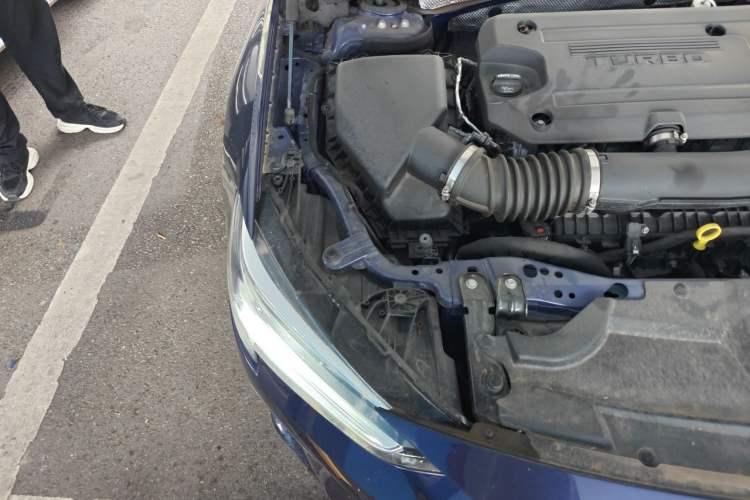 Used Buick Regal 2021 GS 28T Elite Model Engine Bay Right