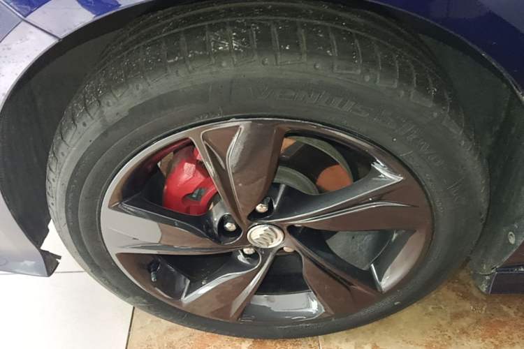 Used Buick Regal 2021 GS 28T Elite Model Exterior 4