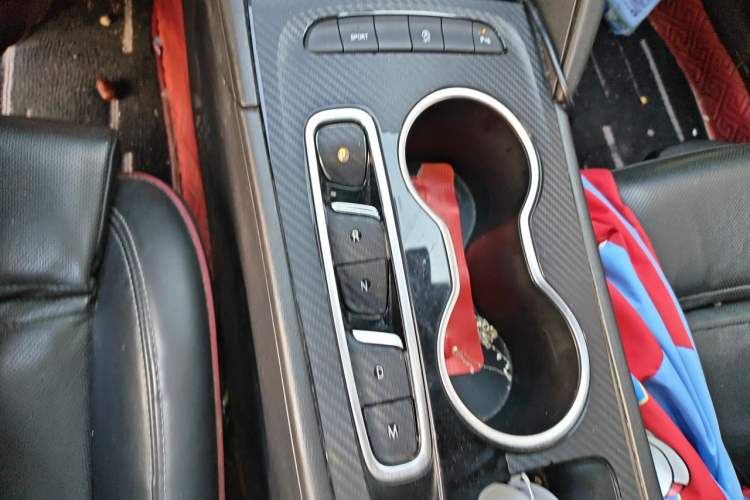 Used Buick Regal 2021 GS 28T Elite Model Gear Lever