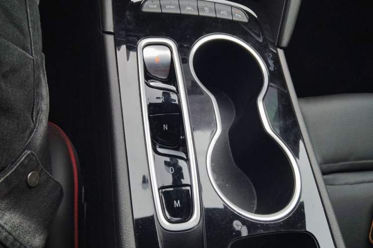 Used Buick Regal 2021 GS 28T Prestige Model Gear Lever