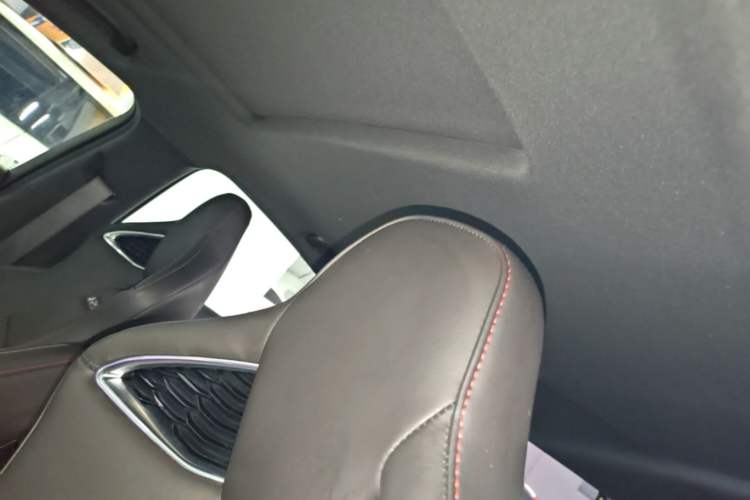 Used Buick Regal 2021 GS 28T Elite Model Headliner