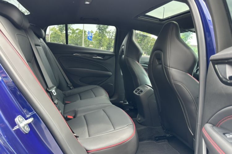 Used Buick Regal 2021 GS 28T Prestige Model Interior 2