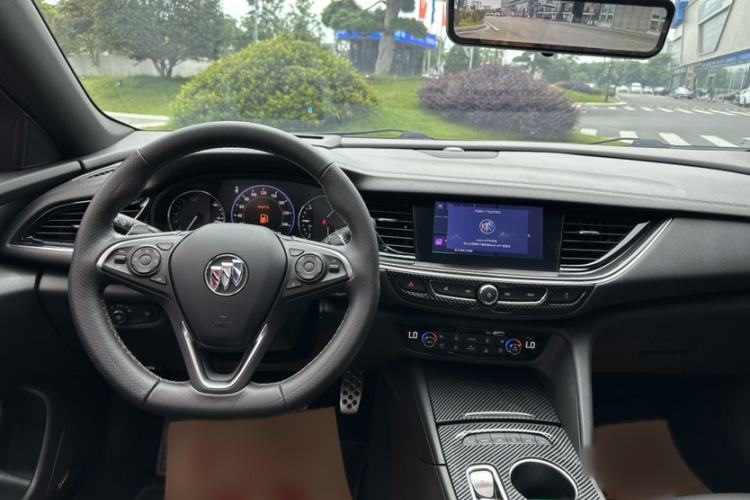 Used Buick Regal 2021 GS 28T Prestige Model Interior 4
