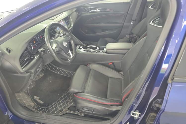 Used Buick Regal 2021 GS 28T Elite Model Left Front Seat