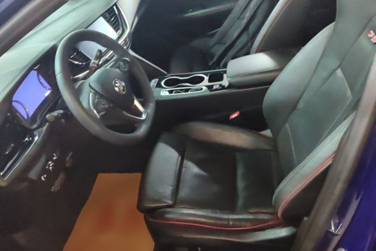 Used Buick Regal 2021 GS 28T Elite Model Left Front Seat
