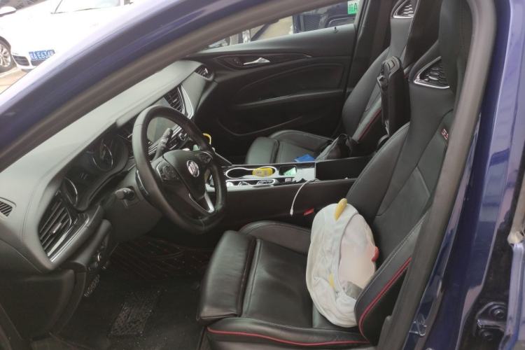 Used Buick Regal 2021 GS 28T Elite Model Left Front Seat