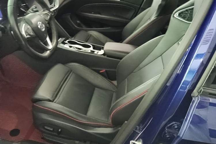 Used Buick Regal 2021 GS 28T Elite Model Left Front Seat