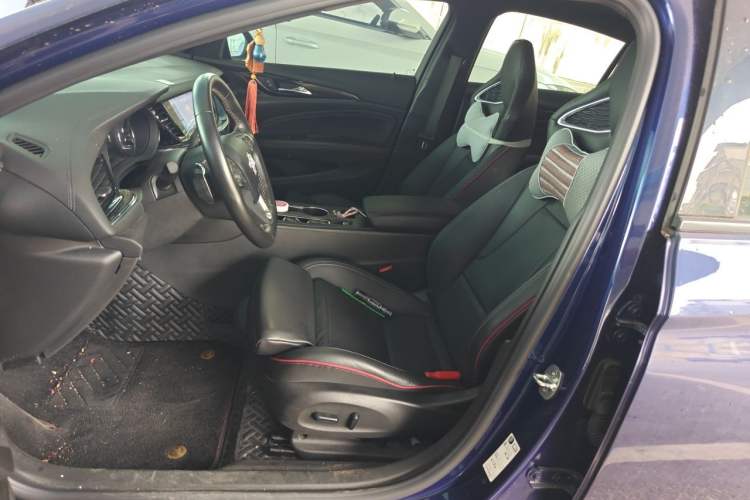 Used Buick Regal 2021 GS 28T Elite Model Left Front Seat