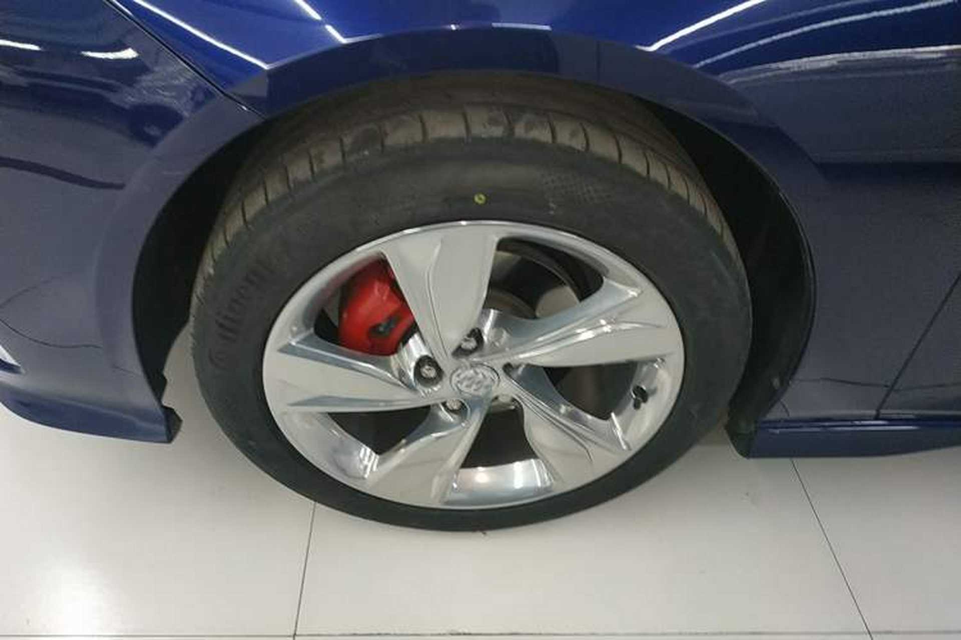 Used Buick Regal 2021 GS 28T Elite Model Left Front Wheel Hub