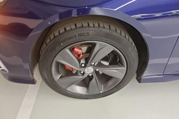 Used Buick Regal 2021 Facelifted GS 28T Elite Model Left Front Wheel Hub
