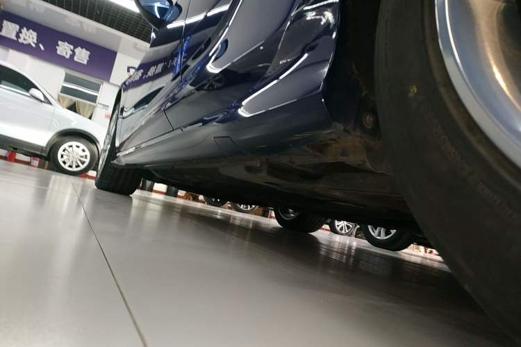 Used Buick Regal 2021 GS 28T Elite Model Left Side Sill