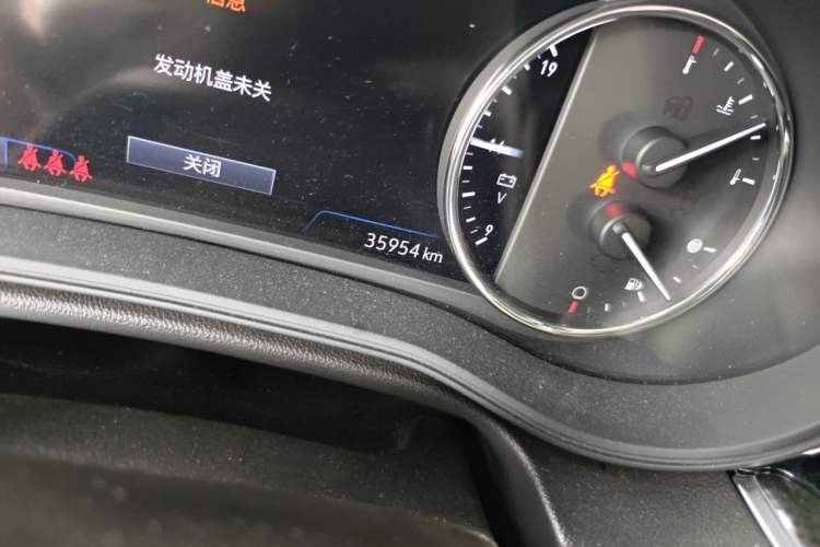 Used Buick Regal 2021 GS 28T Elite Model Odometer Close Up