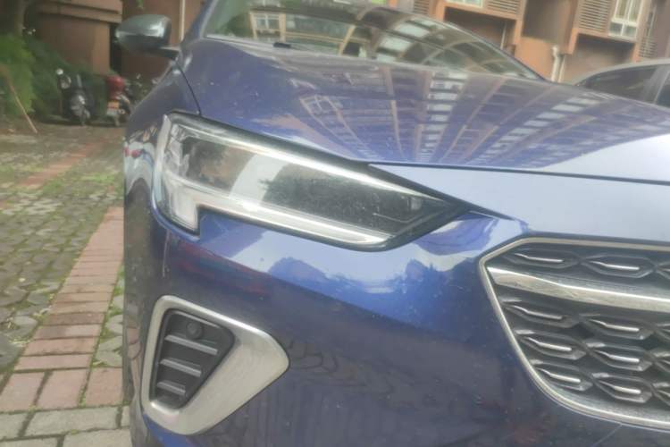 Used Buick Regal 2021 GS 28T Prestige Model Right Front Headlight