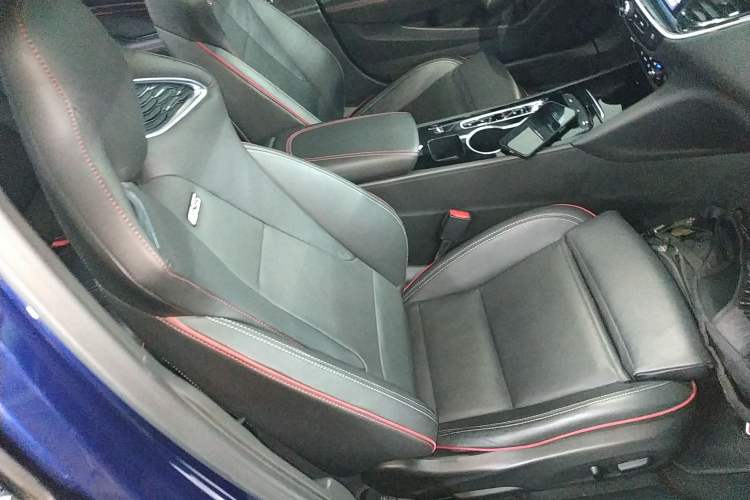Used Buick Regal 2021 GS 28T Elite Model Right Front Seat