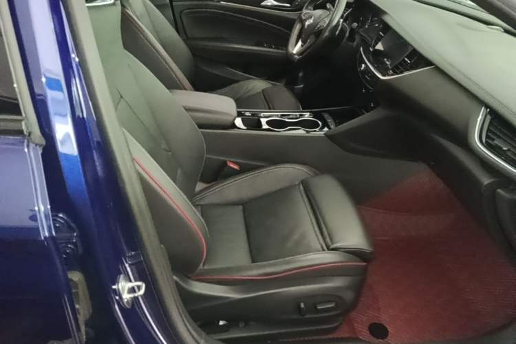 Used Buick Regal 2021 GS 28T Elite Model Right Front Seat