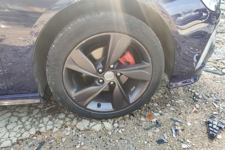 Used Buick Regal 2021 Facelifted GS 28T Elite Model Right Front Wheel Hub