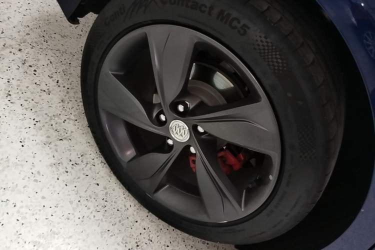 Used Buick Regal 2021 Facelifted GS 28T Elite Model Right Rear Wheel Hub
