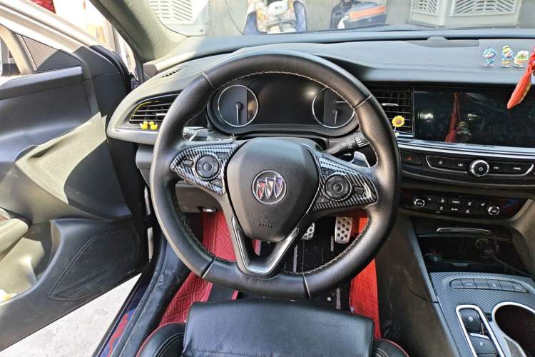 Used Buick Regal 2021 GS 28T Elite Model Steering Wheel