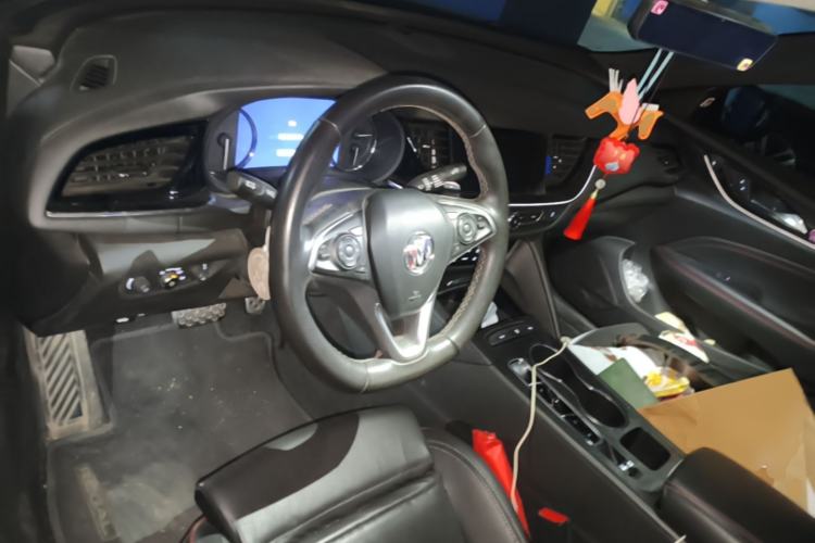 Used Buick Regal 2021 GS 28T Elite Model Steering Wheel
