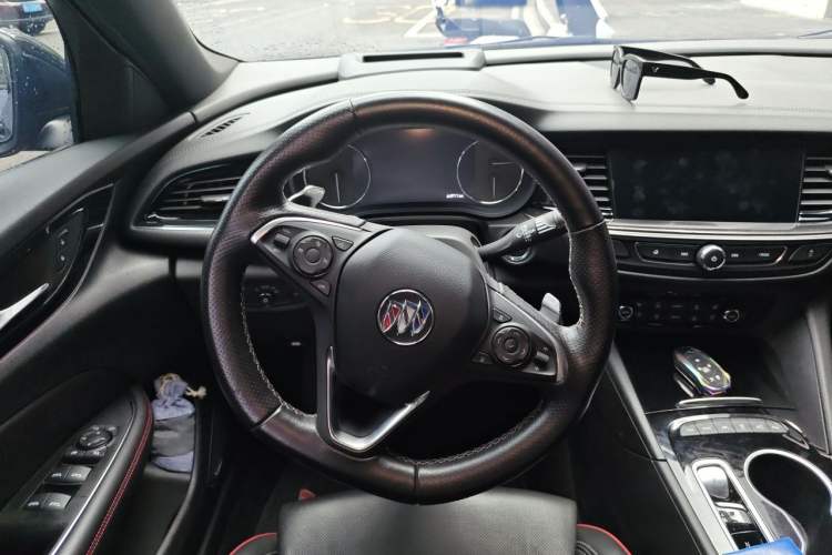 Used Buick Regal 2021 GS 28T Prestige Model Steering Wheel