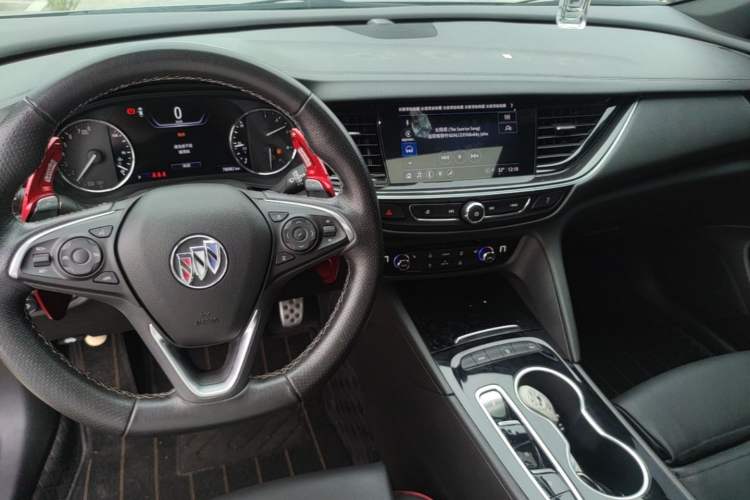 Used Buick Regal 2021 GS 28T Elite Model Audio And AC Panel