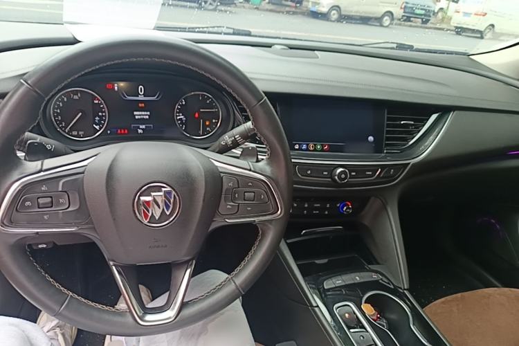 Used Buick Regal 2021 552T Elite Edition Center Console