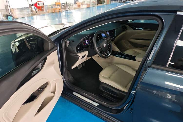 Used Buick Regal 2021 552T Elite Edition Driver Seat
