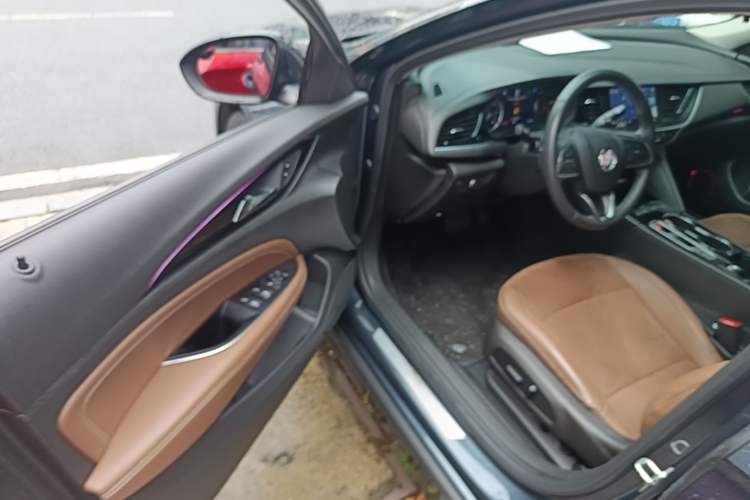 Used Buick Regal 2021 552T Elite Edition Driver Seat