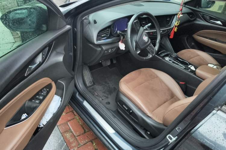 Used Buick Regal 2021 552T Elite Edition Driver Seat