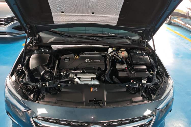 Used Buick Regal 2021 552T Elite Edition Engine Bay