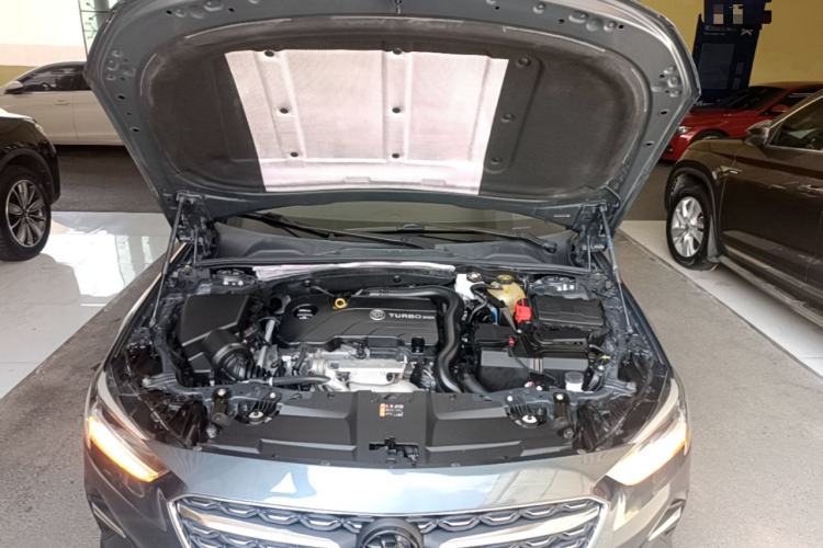 Used Buick Regal 2021 552T Elite Edition Engine Bay