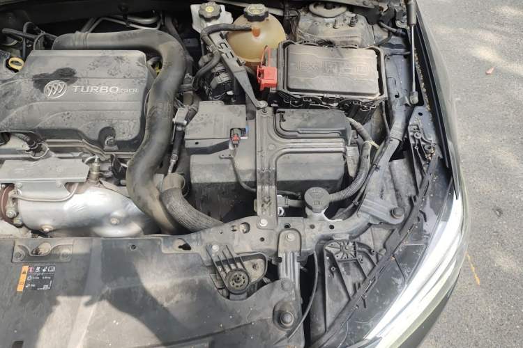 Used Buick Regal 2021 552T Elite Edition Engine Bay Left