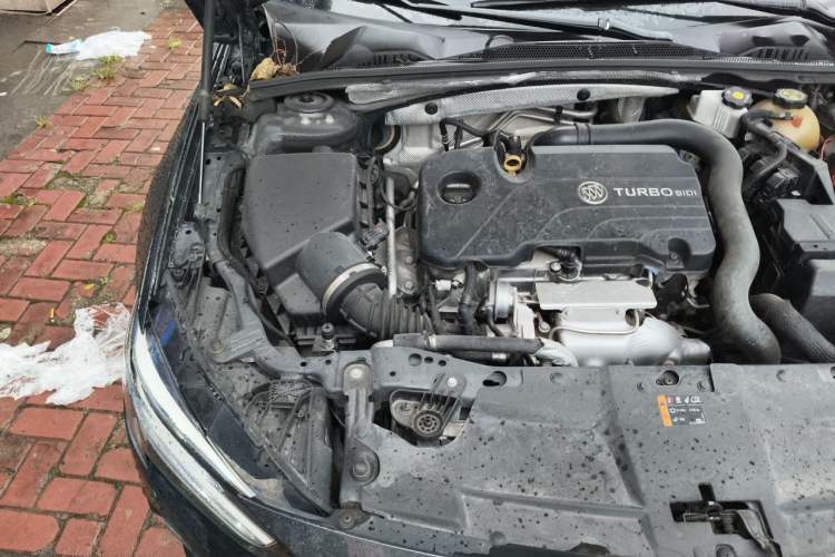 Used Buick Regal 2021 552T Elite Edition Engine Bay Right