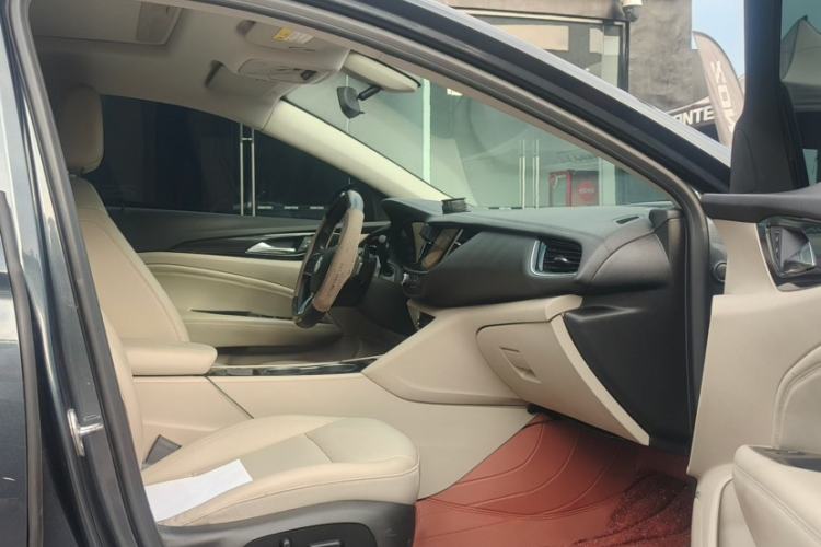 Used Buick Regal 2021 552T Elite Edition Interior 1