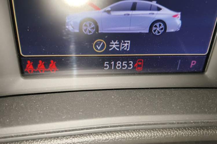 Used Buick Regal 2021 552T Elite Edition Odometer Close Up