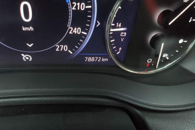 Used Buick Regal 2021 552T Elite Edition Odometer Close Up