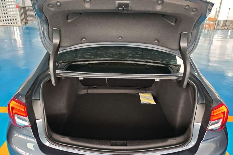 Used Buick Regal 2021 552T Elite Edition Trunk
